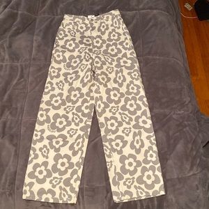 shekou women jeans. very cute daisy design. size: s (0,2)